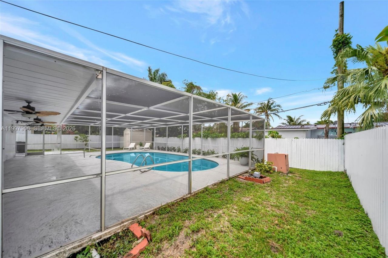 15010 NE 7th Ave, Miami, FL 33161 Photo