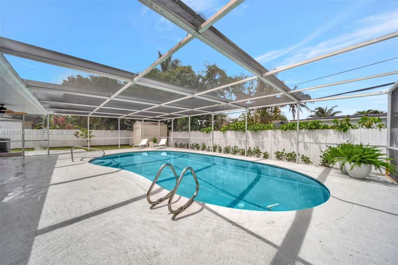 15010 NE 7th Ave, Miami, FL 33161 Photo
