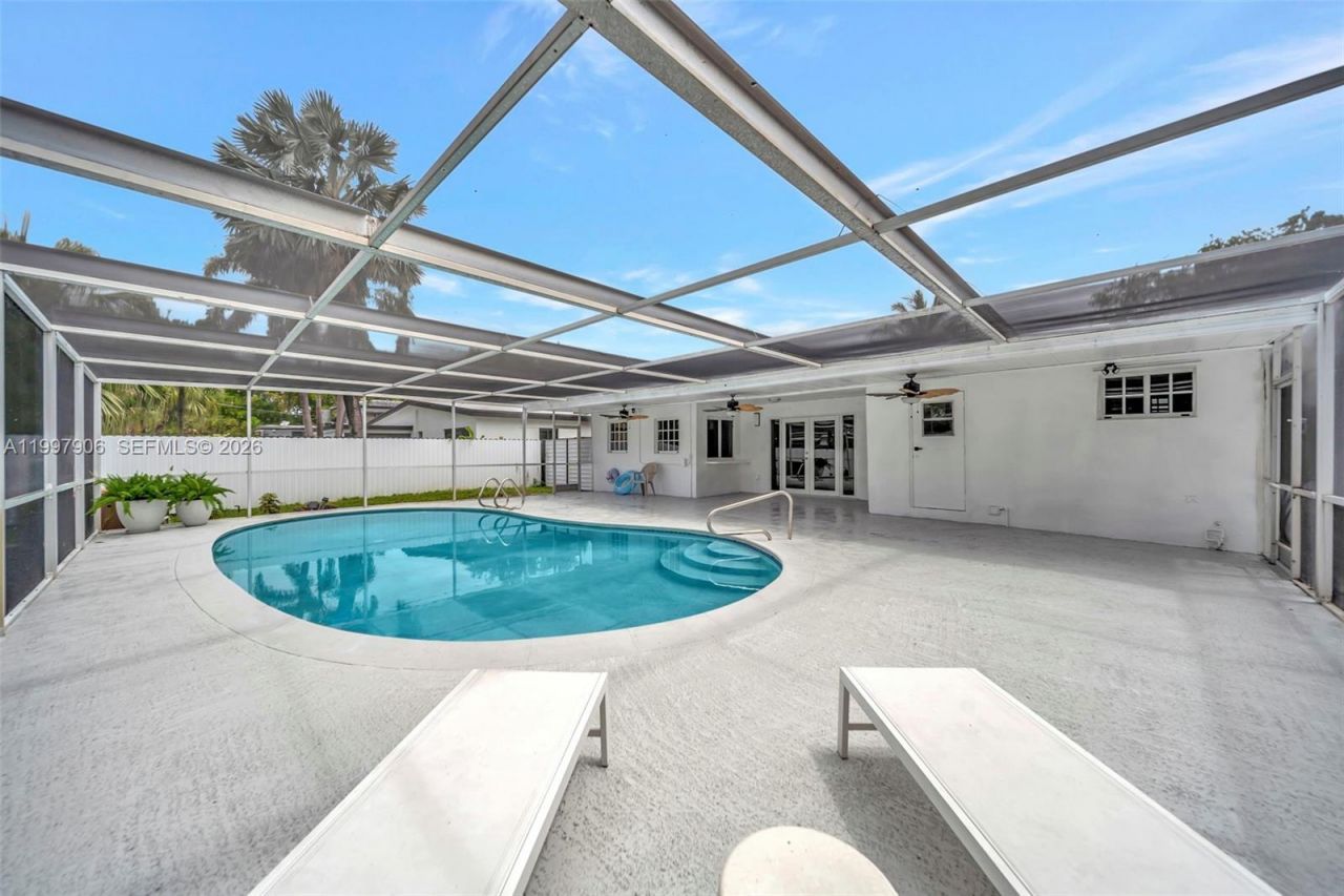 15010 NE 7th Ave, Miami, FL 33161 Photo