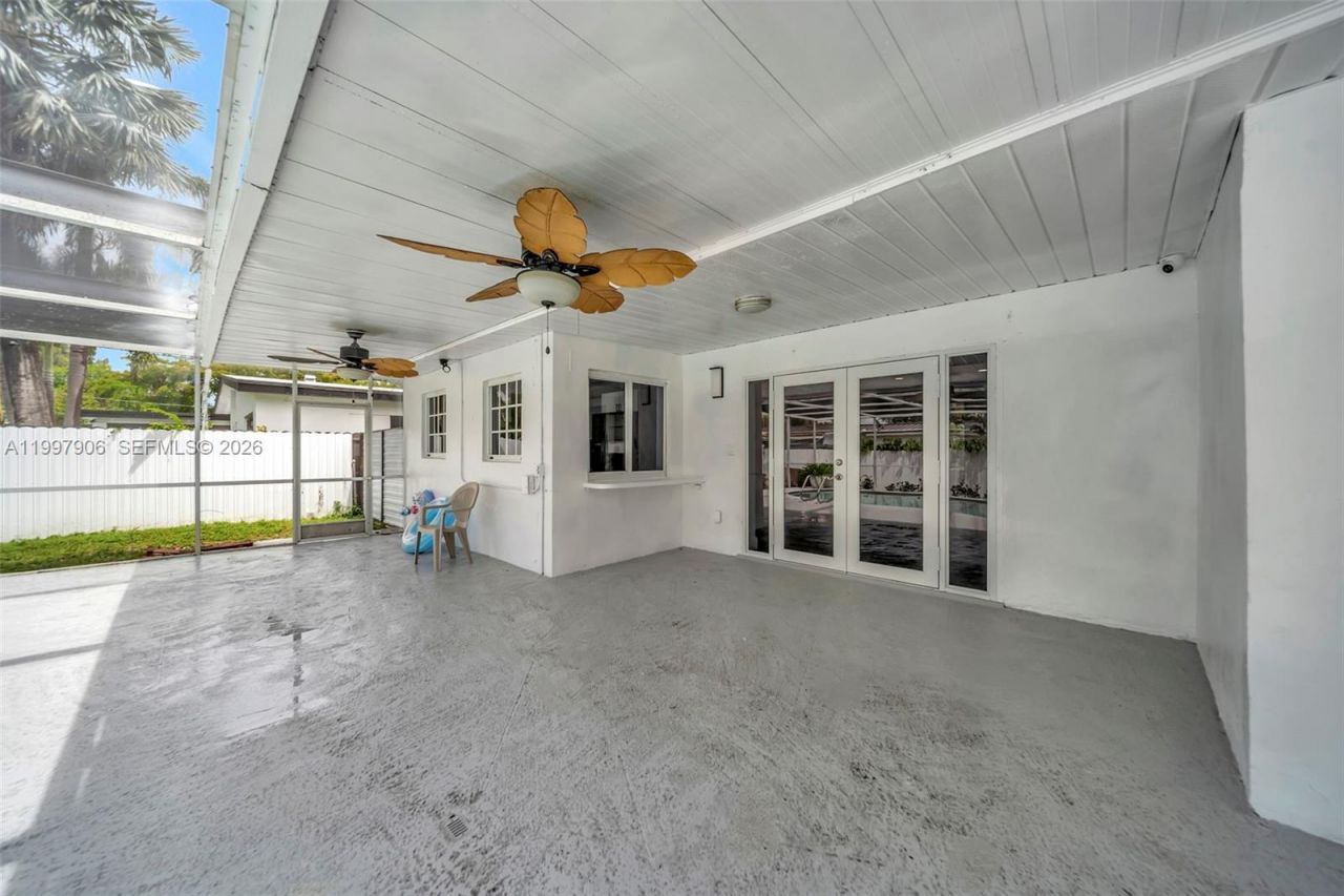 15010 NE 7th Ave, Miami, FL 33161 Photo