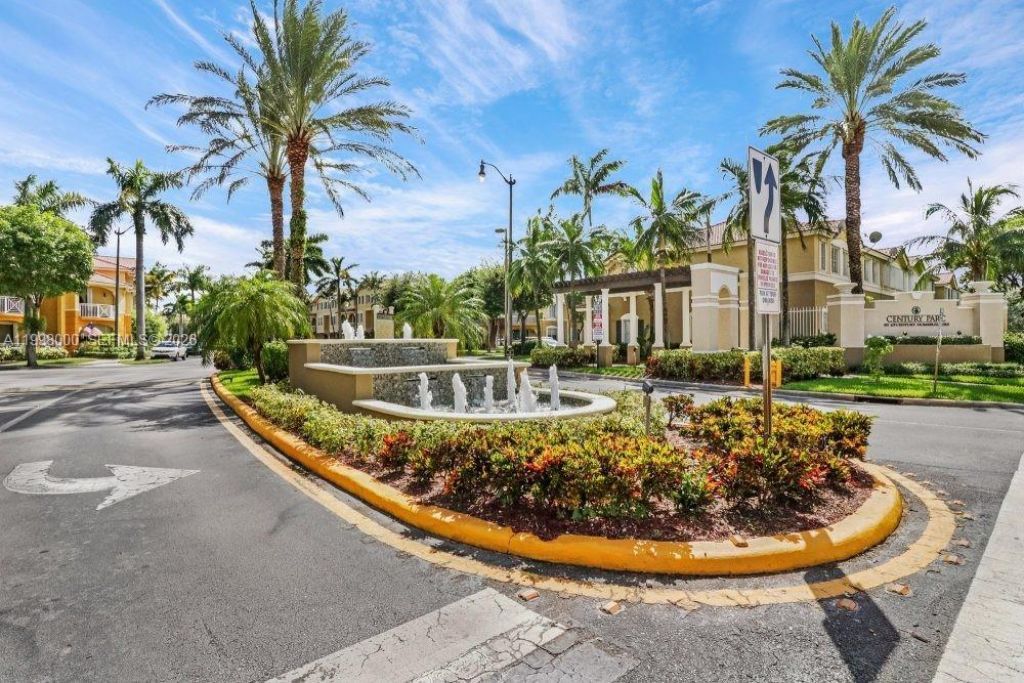 8970 W Flagler St, Unit 206, Miami, FL 33174 Photo