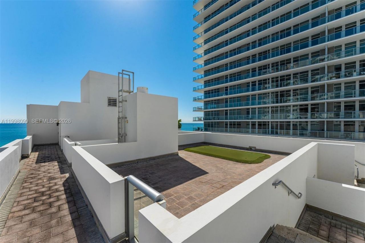 3739 Collins Avenue, Unit N-604, Miami Beach, FL 33140 Photo