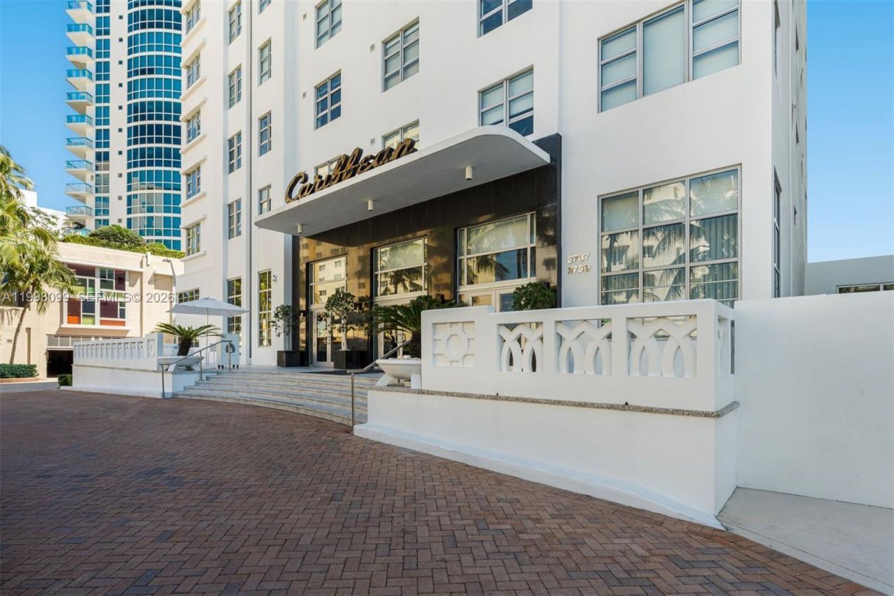3739 Collins Avenue, Unit N-604, Miami Beach, FL 33140 Photo