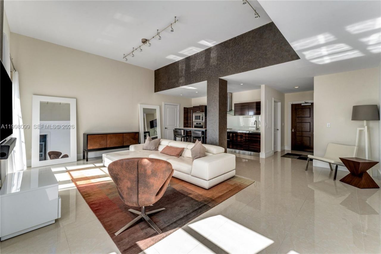 3739 Collins Avenue, Unit N-604, Miami Beach, FL 33140 Photo