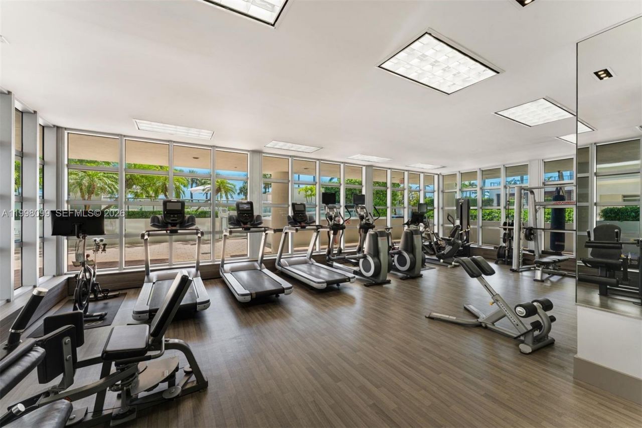 3739 Collins Avenue, Unit N-604, Miami Beach, FL 33140 Photo