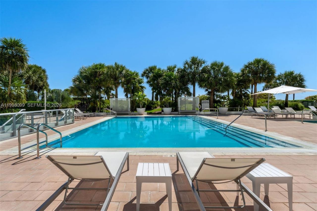 3739 Collins Avenue, Unit N-604, Miami Beach, FL 33140 Photo