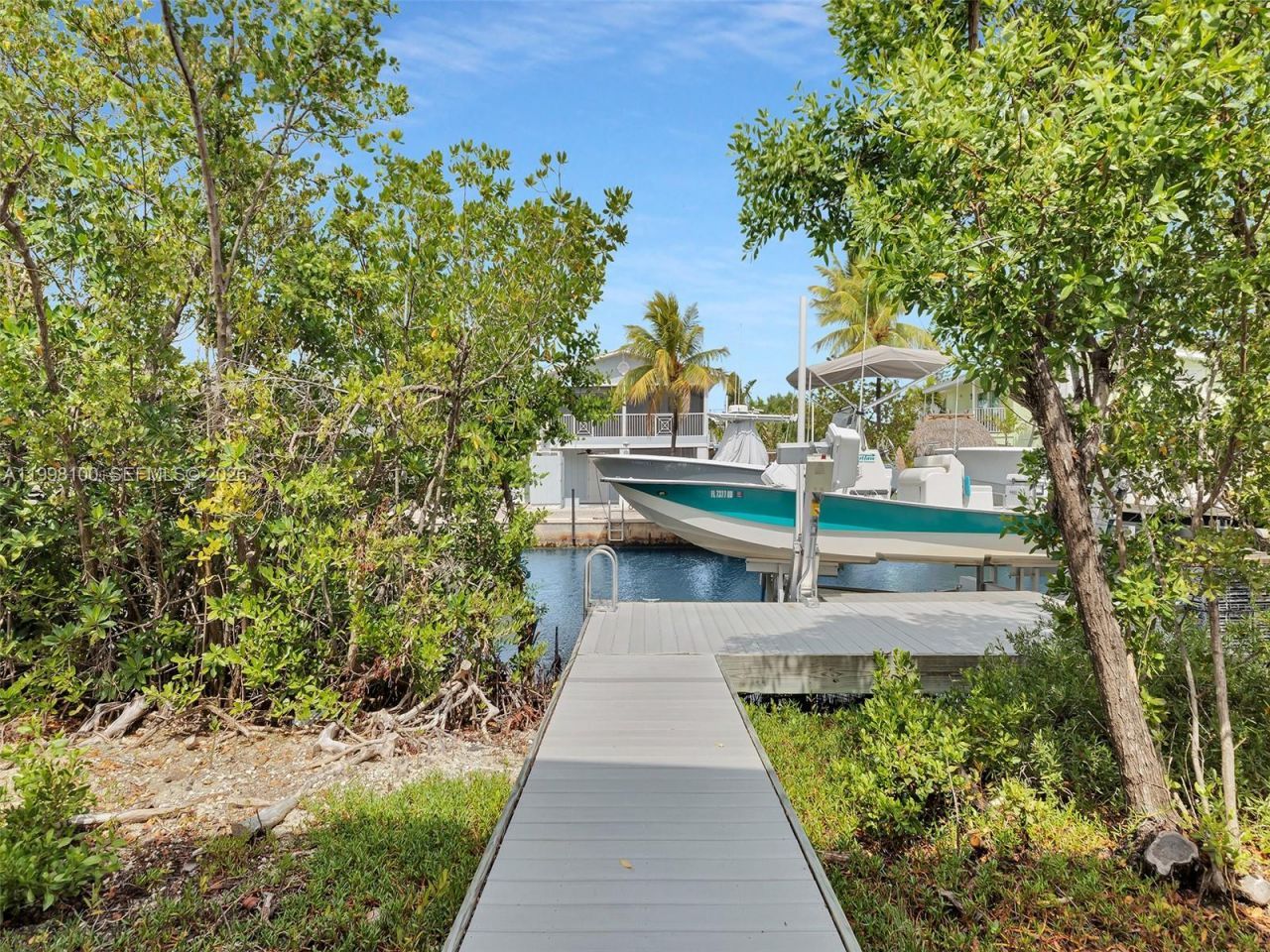 437 Pirates Rd, Torch Key, FL 33042 Photo