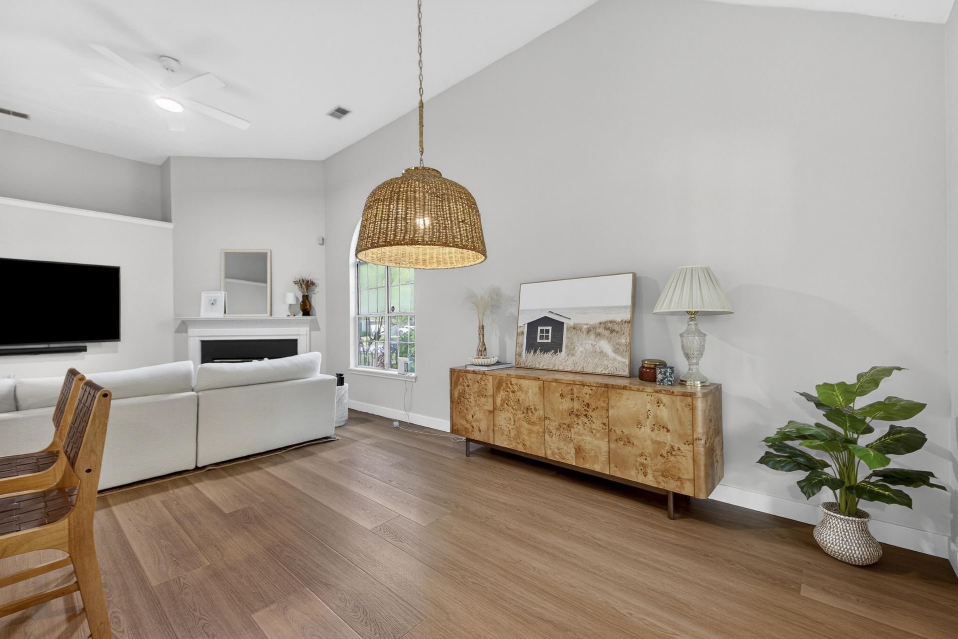 1174 Old Ivy Way Photo 11