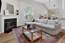 1174 Old Ivy Way photo 4