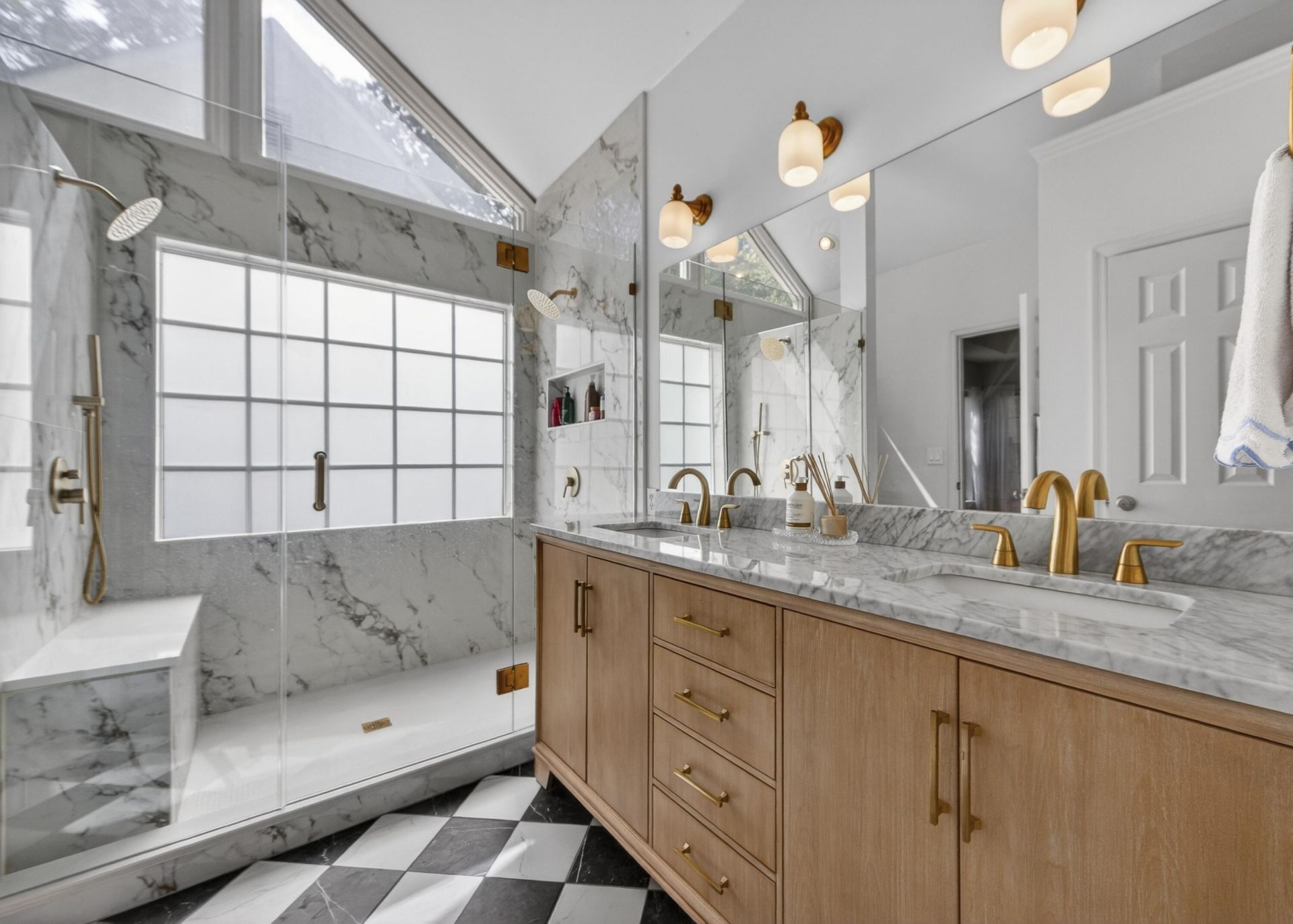 1174 Old Ivy Way Photo 5