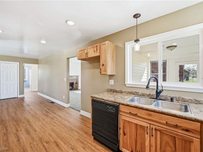 335 N 11th Street, Sebring, OH 44672 Photo 6