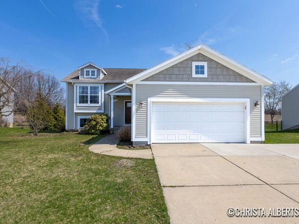 192 Sweet Meadow Drive, Kent City, MI 49330