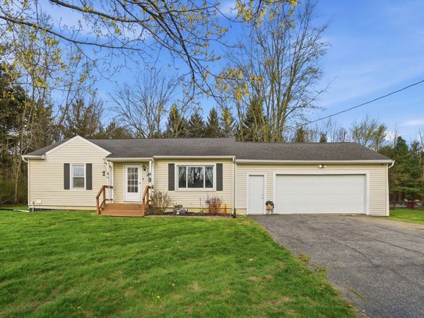 2566 S Grubb Road, Lima, OH 45806