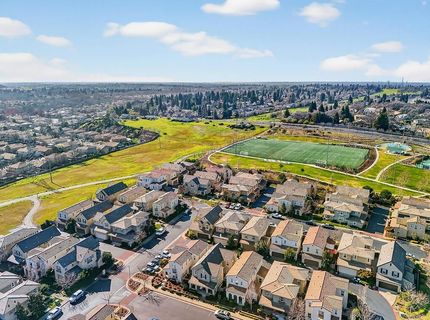 1591 Bonanza Ln, Folsom, CA 95630 Photo