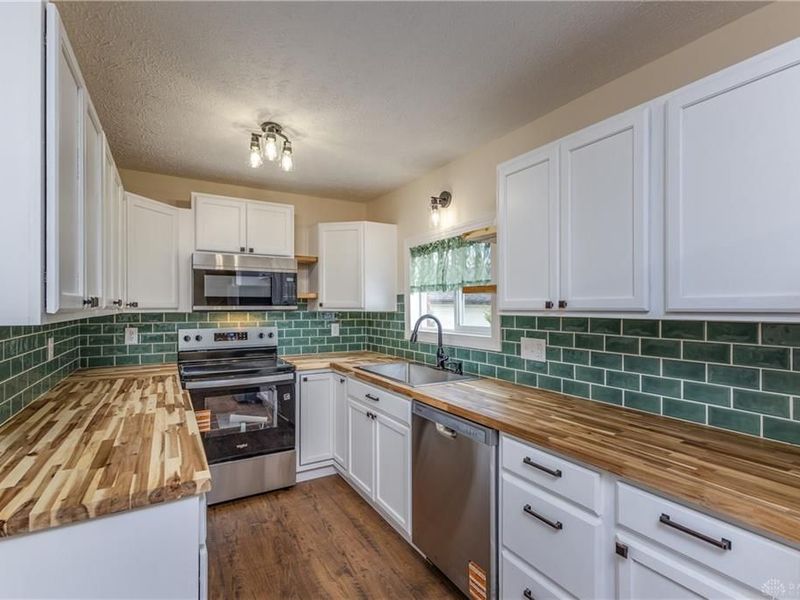 312 Victoria Drive, Greenville, OH 45331 Photo 18