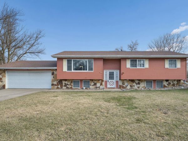 402 E 2nd Street N, Truman, MN 56088