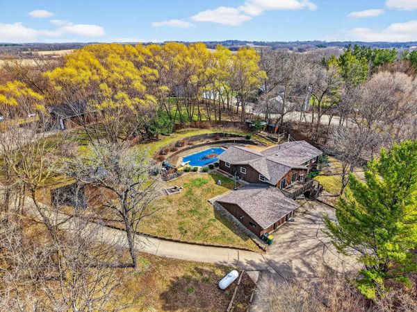 2934 County Rd W, Deerfield, WI 53531