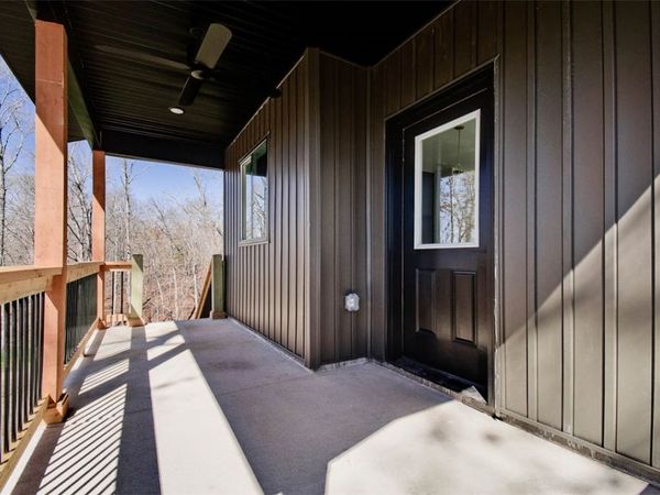 11 Chatburn Lane, Bella Vista, AR 72715