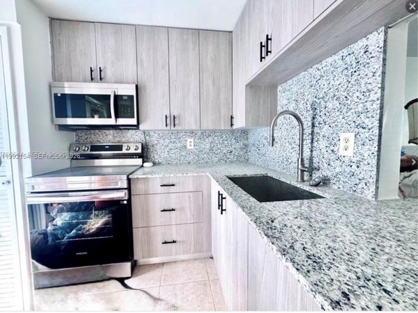 1701 NE 191st St, Unit A108, Miami, FL 33179