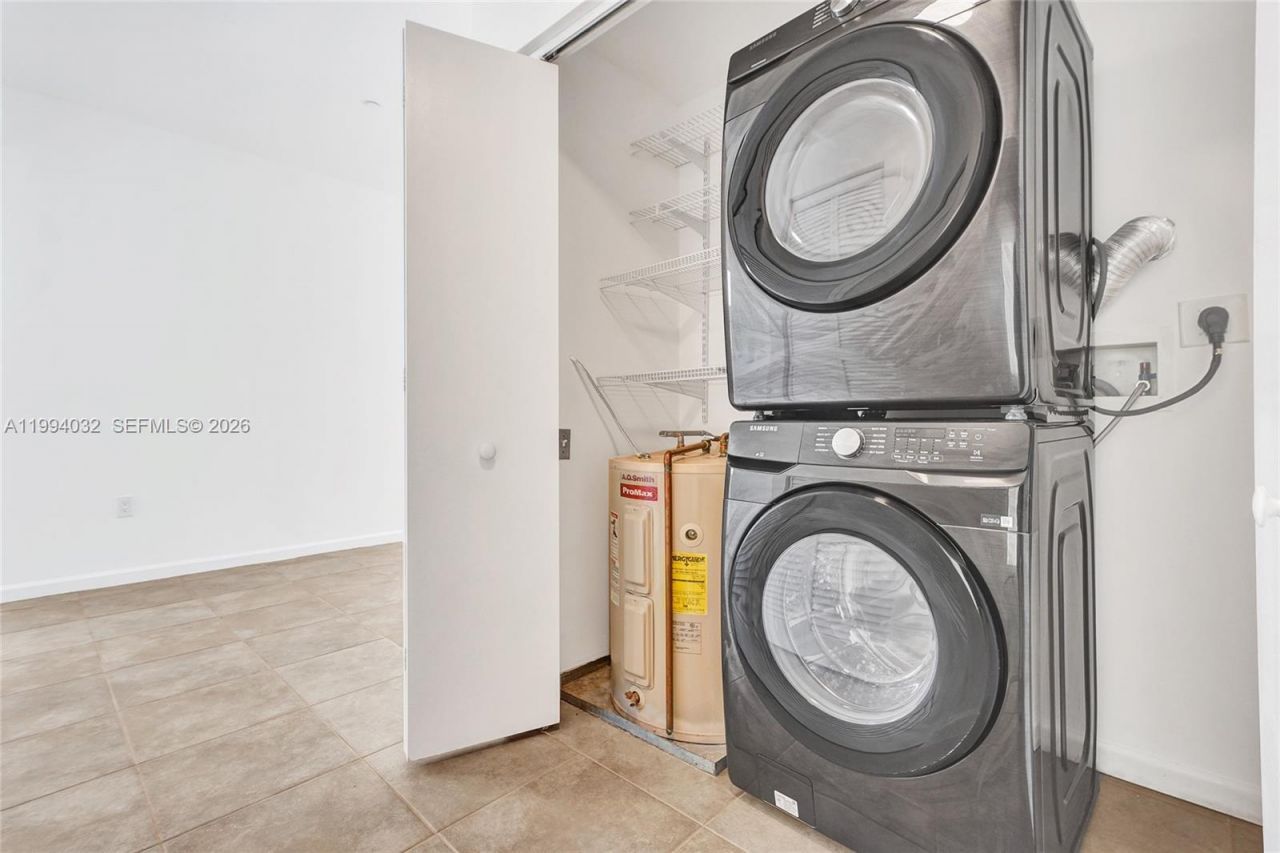 163 N Shore Dr, Unit 163-6, Miami Beach, FL 33141 Photo