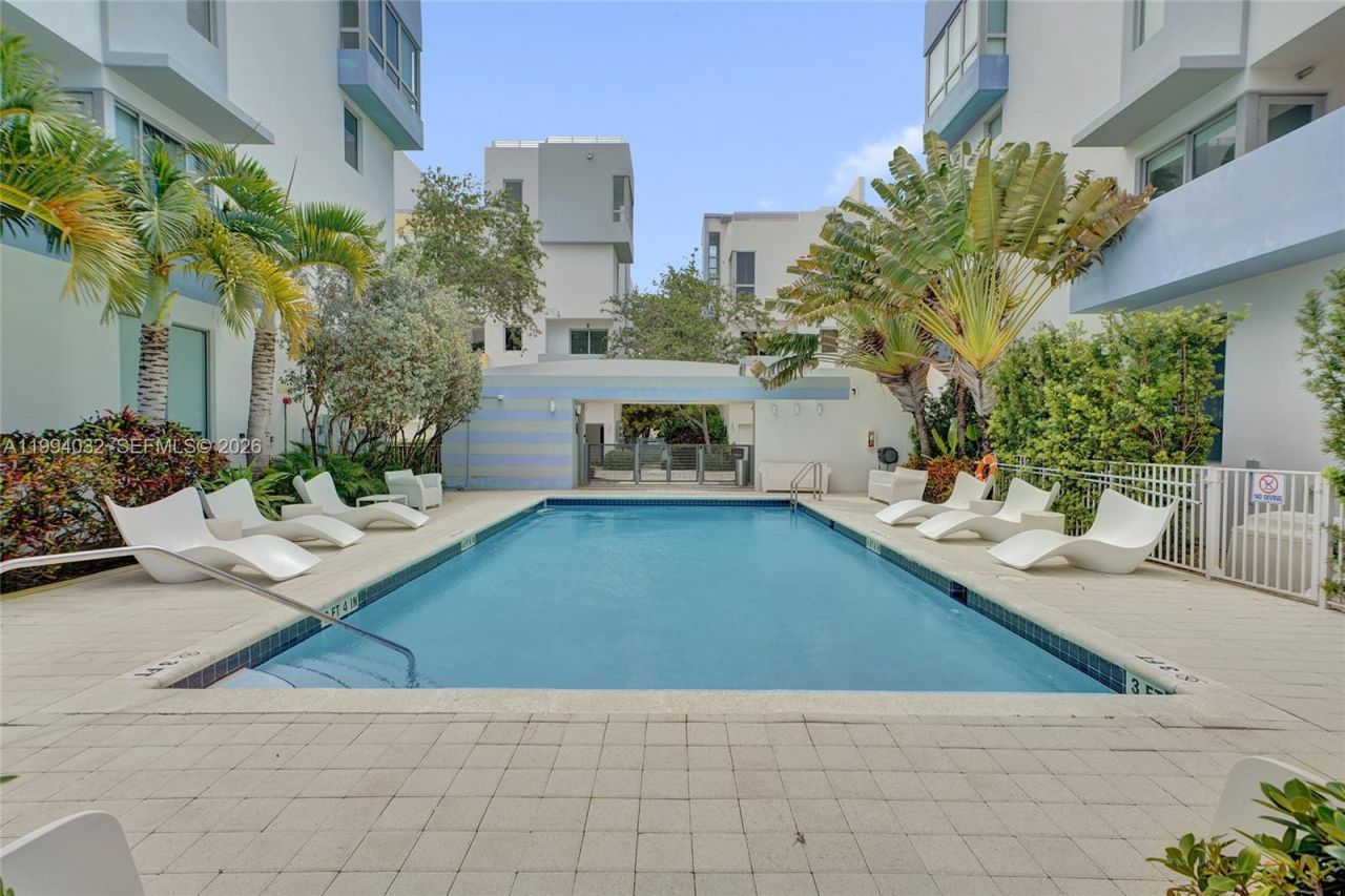 163 N Shore Dr, Unit 163-6, Miami Beach, FL 33141 Photo