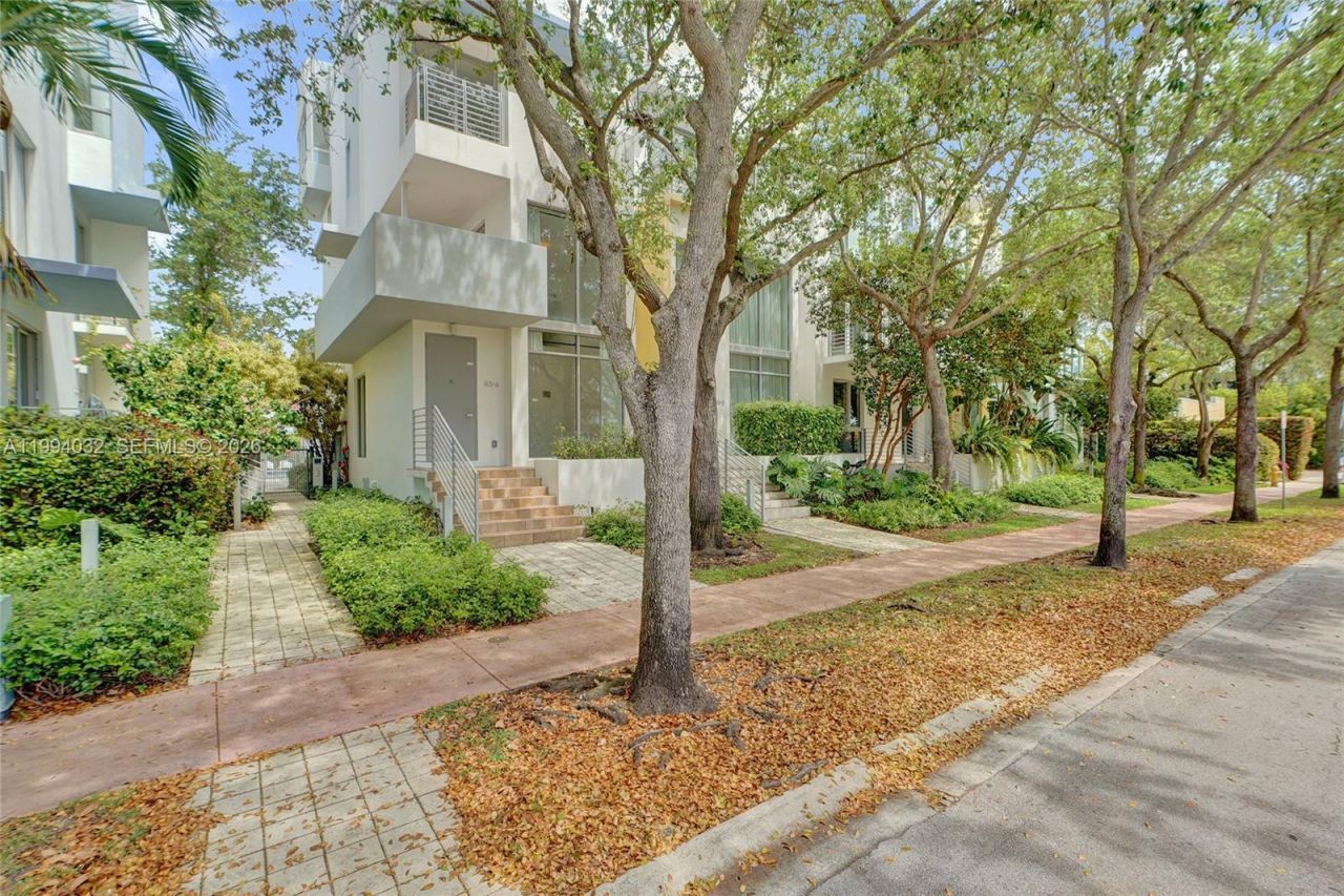 163 N Shore Dr, Unit 163-6, Miami Beach, FL 33141 Photo