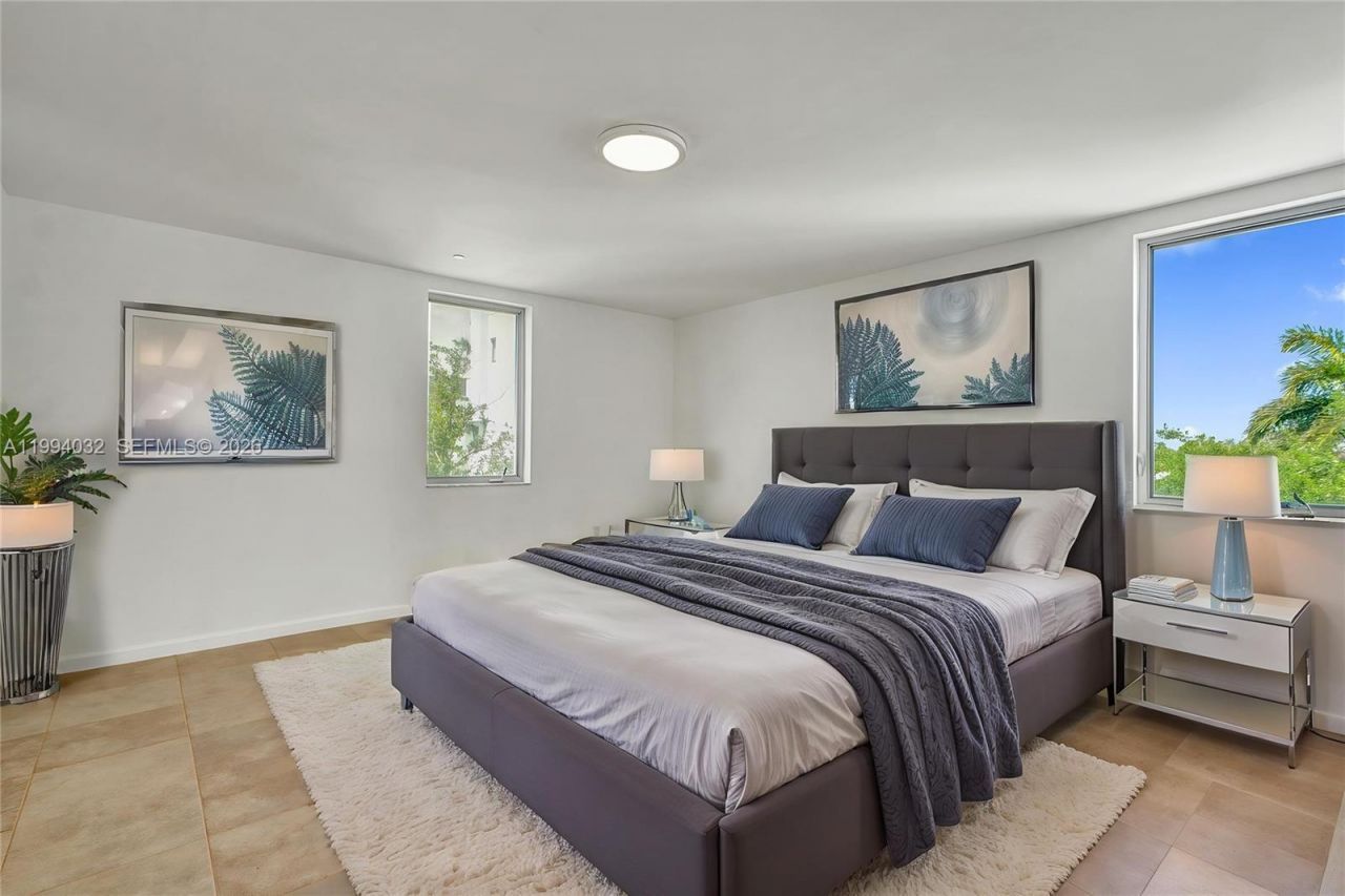 163 N Shore Dr, Unit 163-6, Miami Beach, FL 33141 Photo