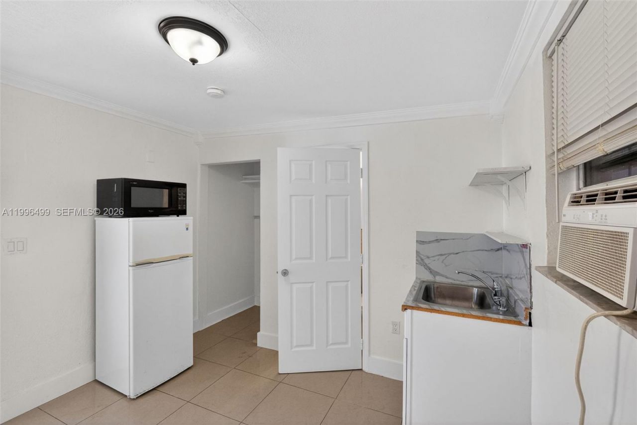 1980 SW 32nd Ave , Miami, FL 33145 Photo