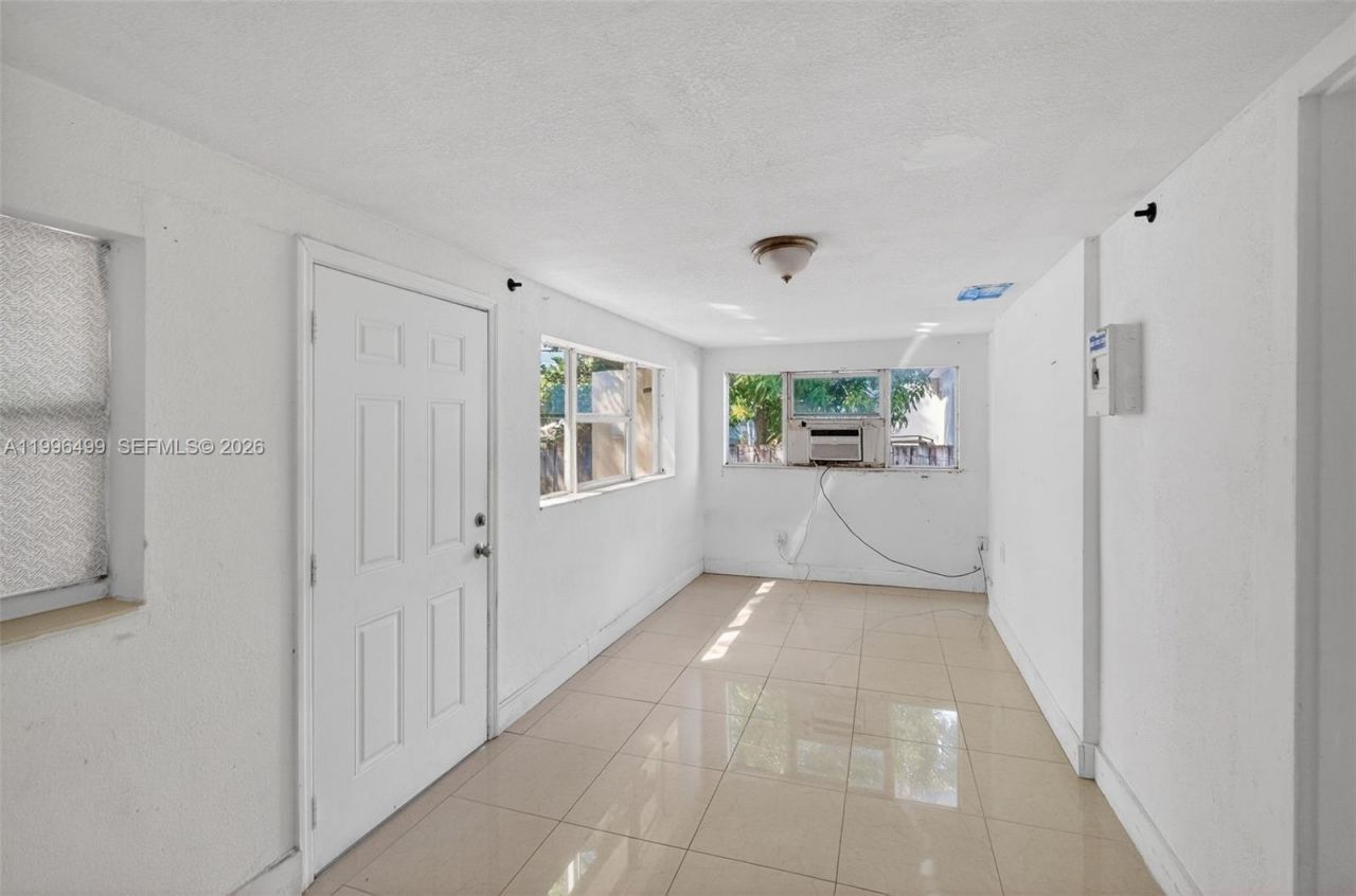 1980 SW 32nd Ave , Miami, FL 33145 Photo