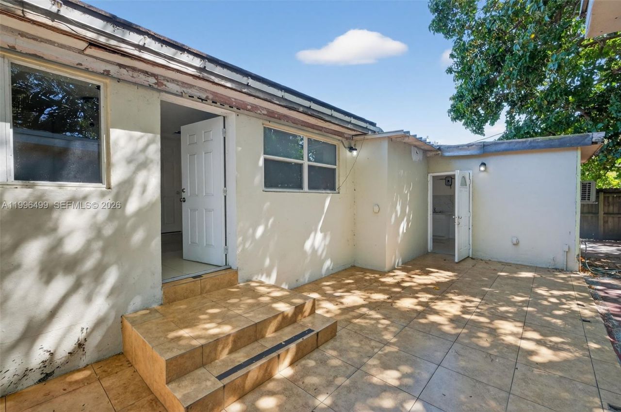 1980 SW 32nd Ave , Miami, FL 33145 Photo