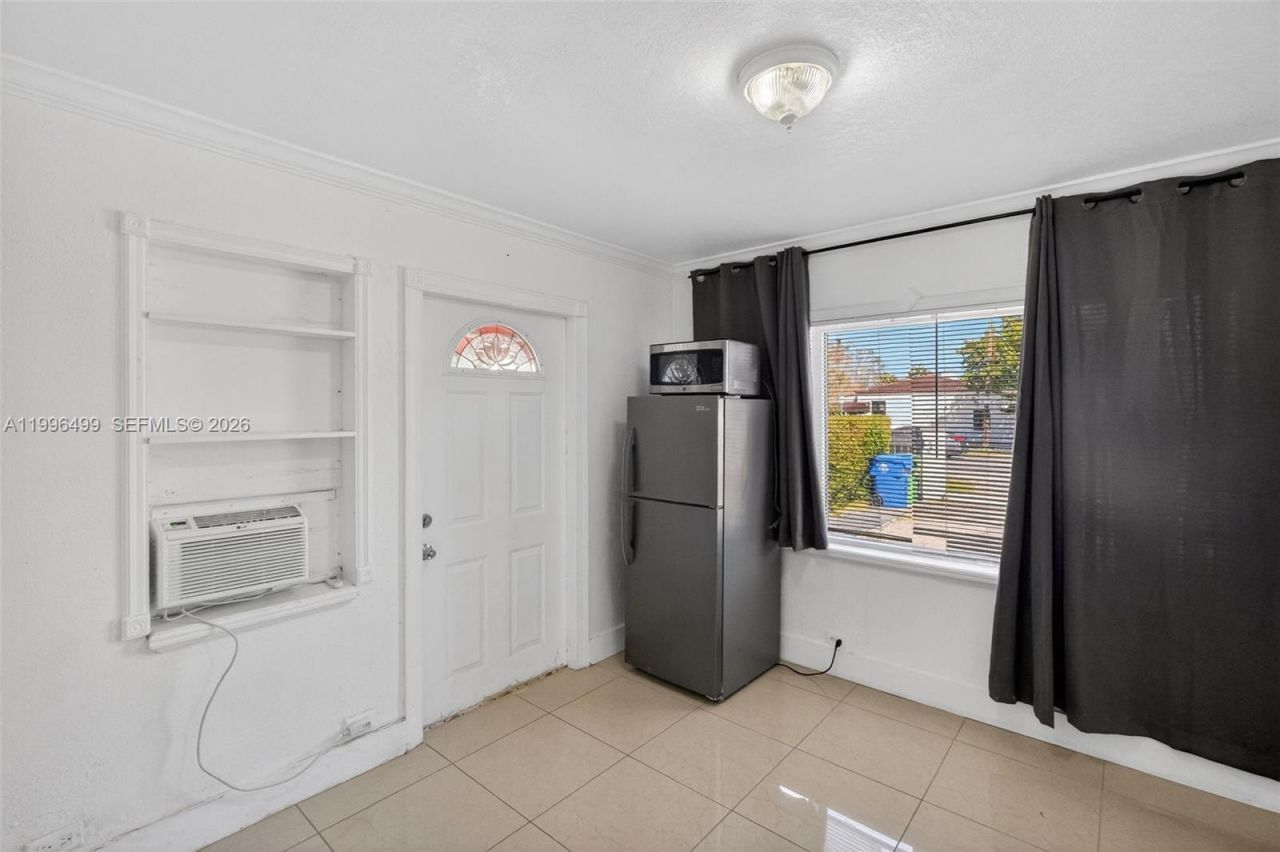 1980 SW 32nd Ave , Miami, FL 33145 Photo