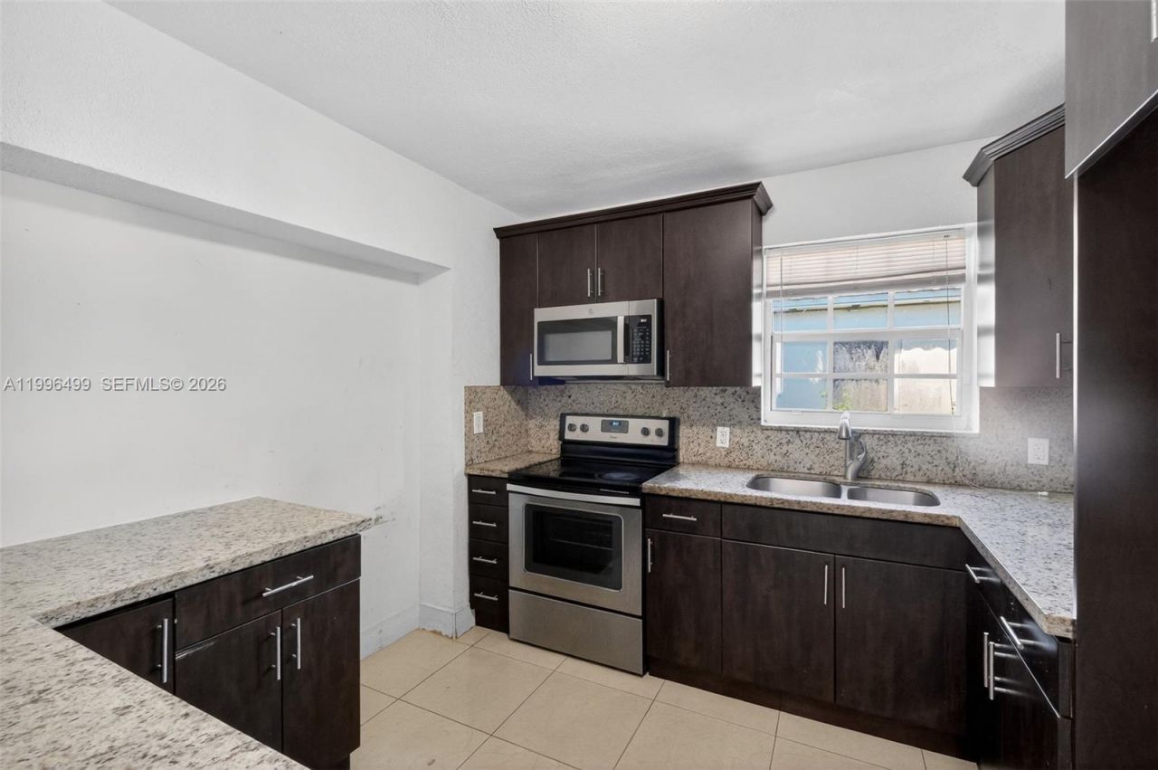 1980 SW 32nd Ave , Miami, FL 33145 Photo