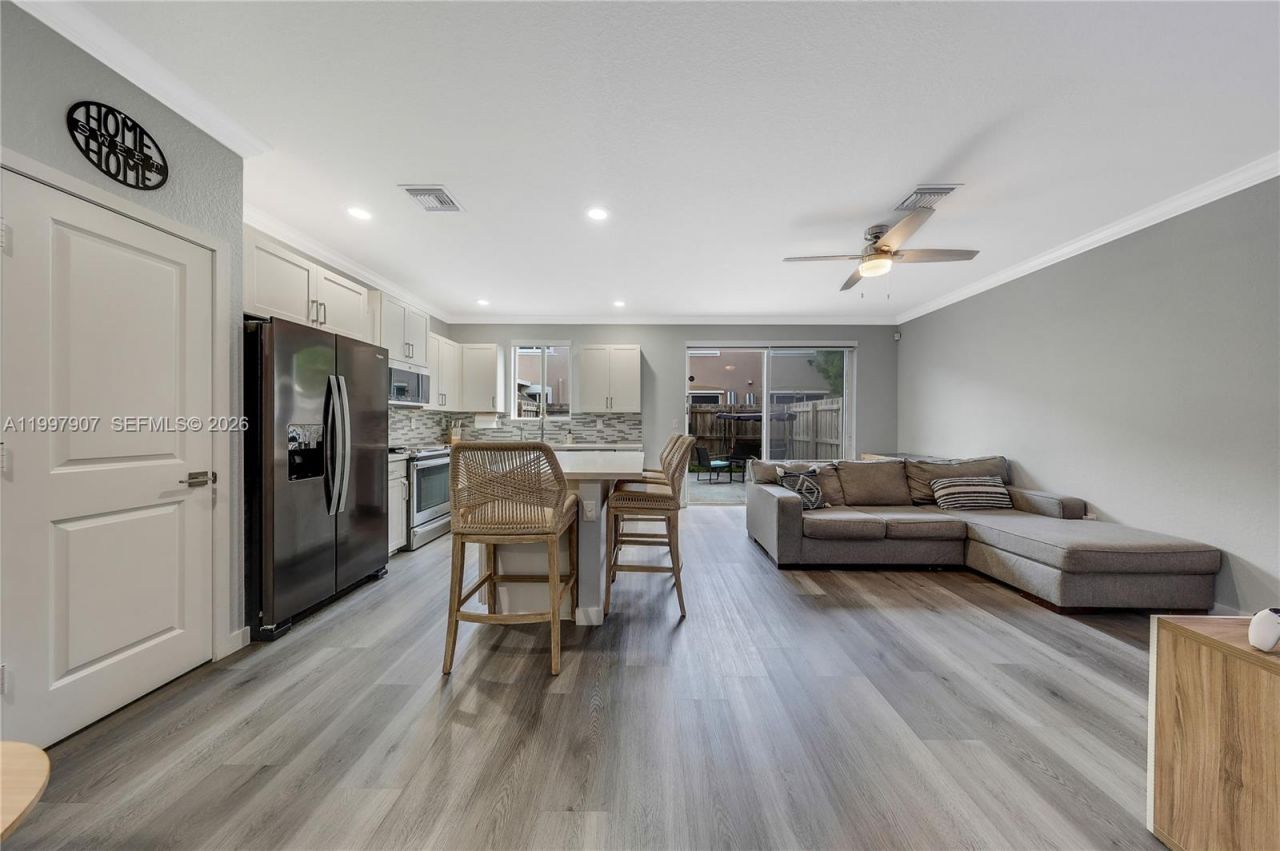 1079 SE 23rd Ter, Homestead, FL 33035 Photo