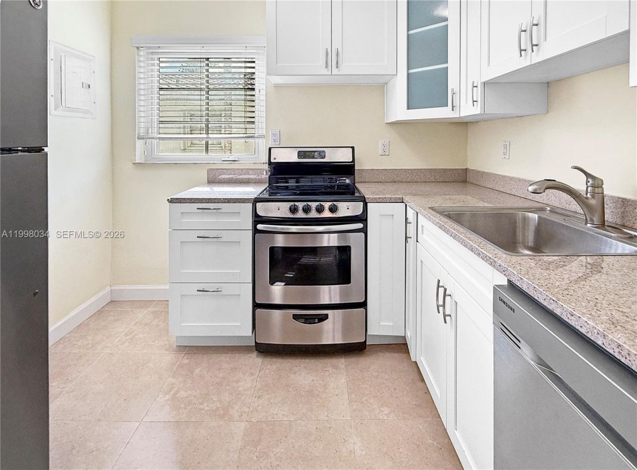 215 Sidonia Ave, Coral Gables, FL 33134 Photo