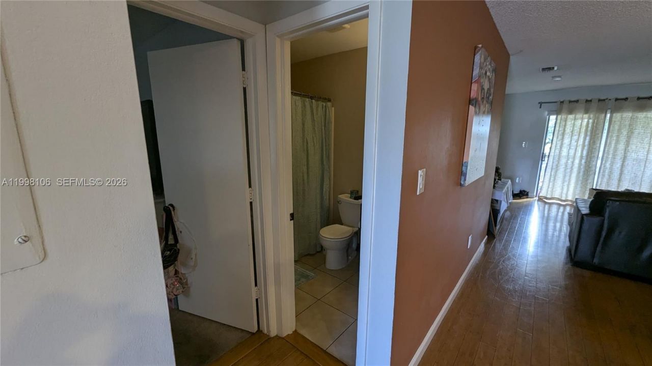 6001 Shakerwood Cir, Unit 205, Tamarac, FL 33319 Photo