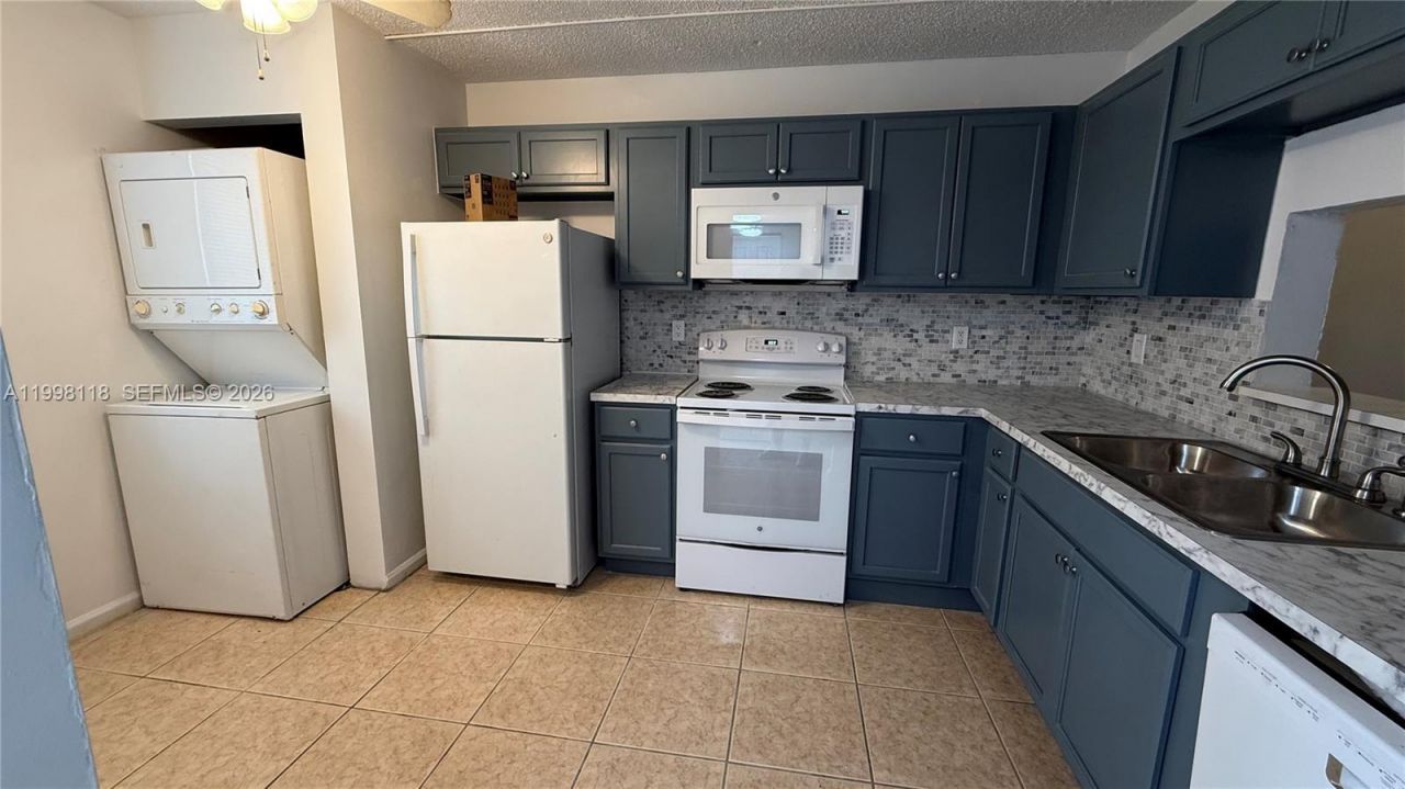 7901 Southgate Blvd, Unit C5, North Lauderdale, FL 33068 Main Photo
