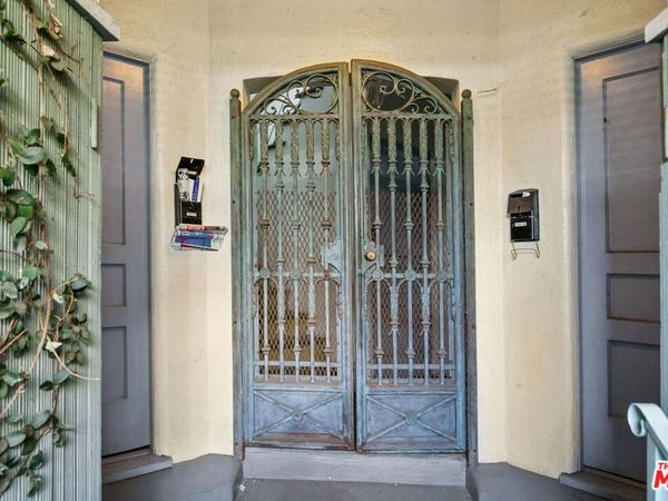 1323 N Olive Drive, Unit 41B, West Hollywood, CA 90069