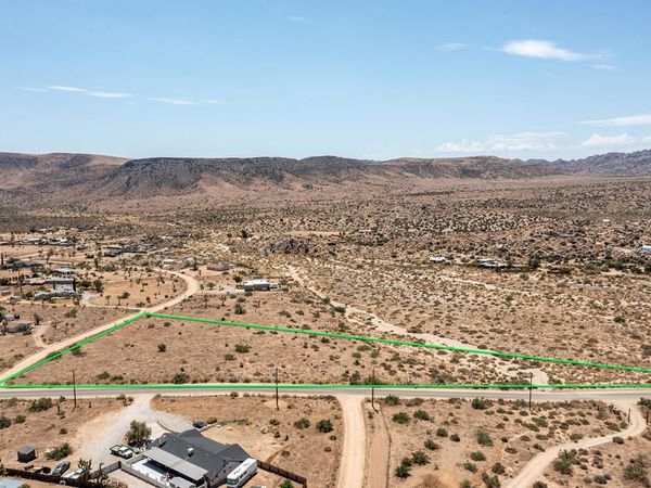 201 Pipes Canyon Road, Pioneertown, CA 92268