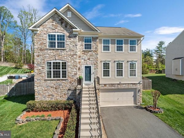 15929 EAGLE FEATHER DRIVE, WOODBRIDGE, VA 22191