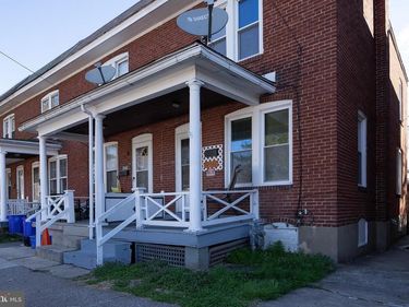 2441 PENN STREET, HARRISBURG, PA 17110