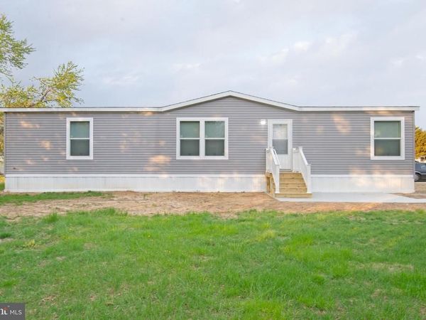 6 DOVER CIRCLE , CLAYTON, DE 19938