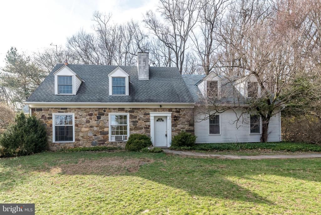 2672 BANKO LANE , HELLERTOWN, PA 18055