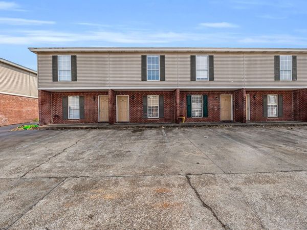 1301 Louisville St. Apt. 31-34, Starkville, MS 39759