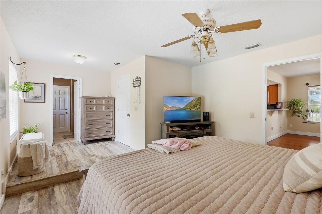 1261 E Fullers Cross Road, Winter Garden, FL 34787 Photo