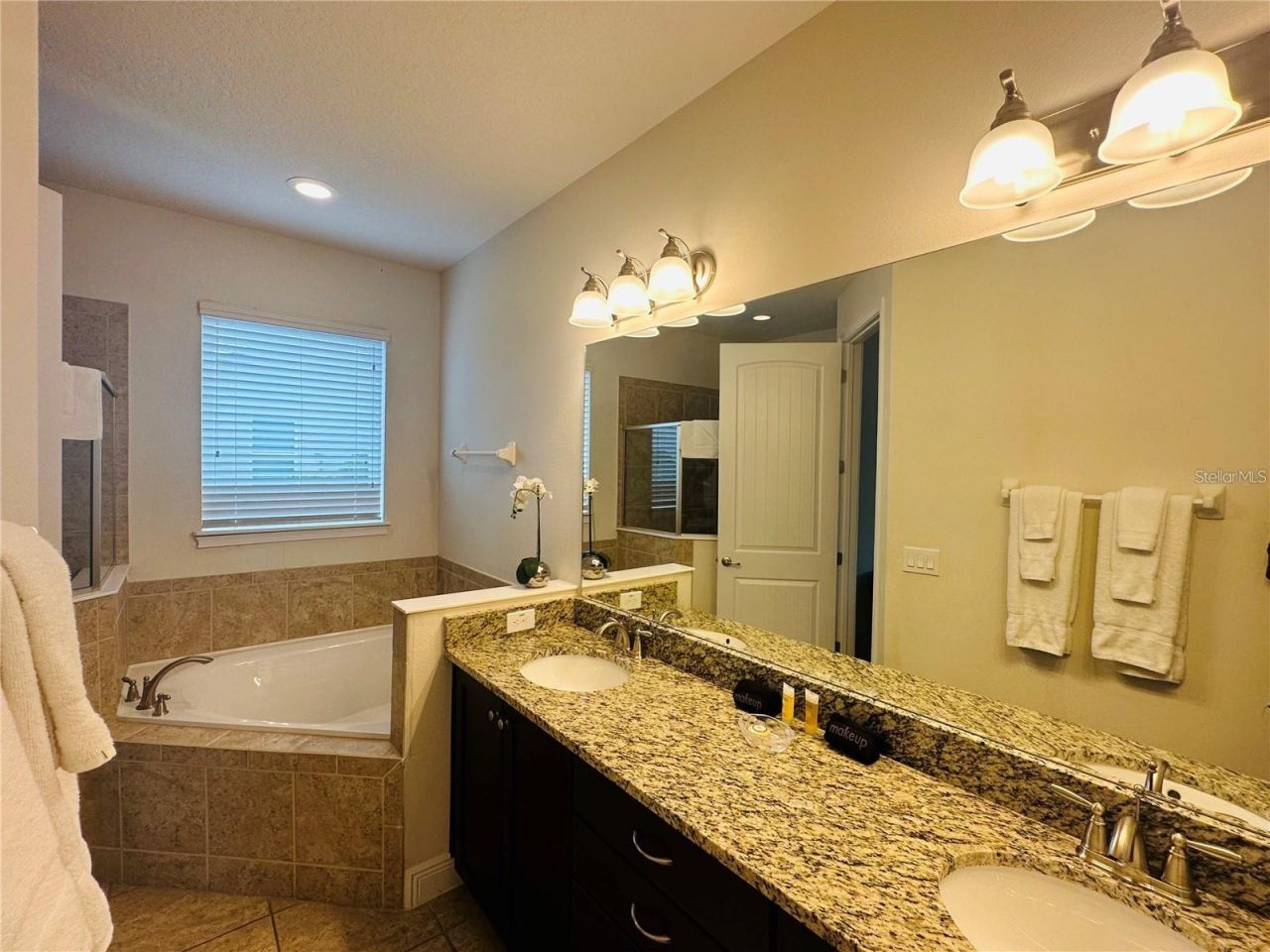 241 Falls Drive , Kissimmee, FL 34747 Photo