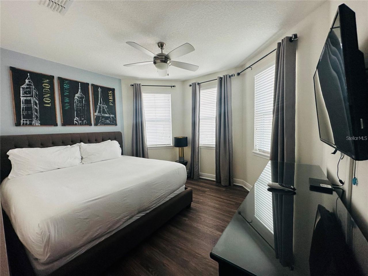 241 Falls Drive , Kissimmee, FL 34747 Photo