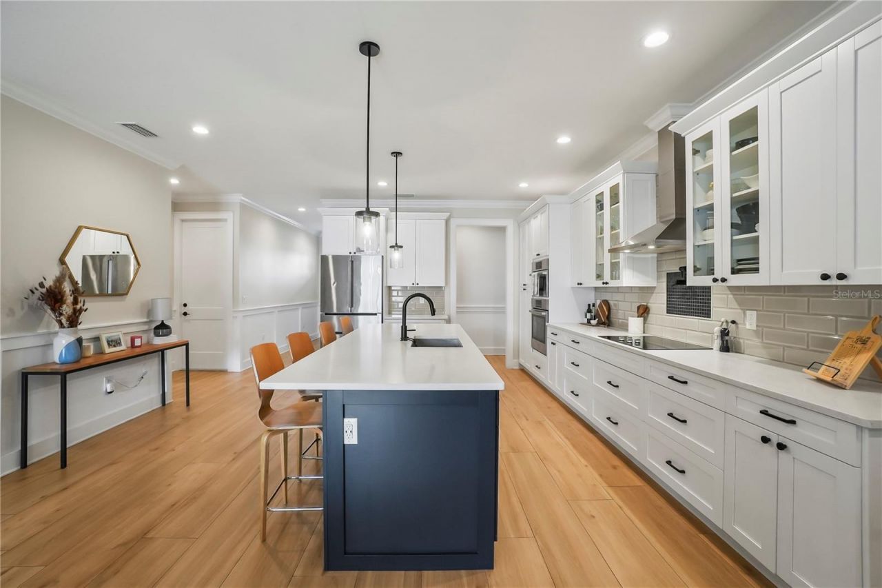 2115 N Lincoln Avenue, Tampa, FL 33607 Photo