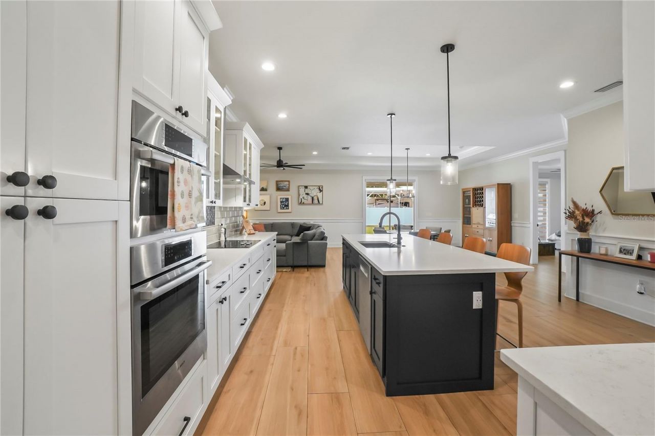 2115 N Lincoln Avenue, Tampa, FL 33607 Photo