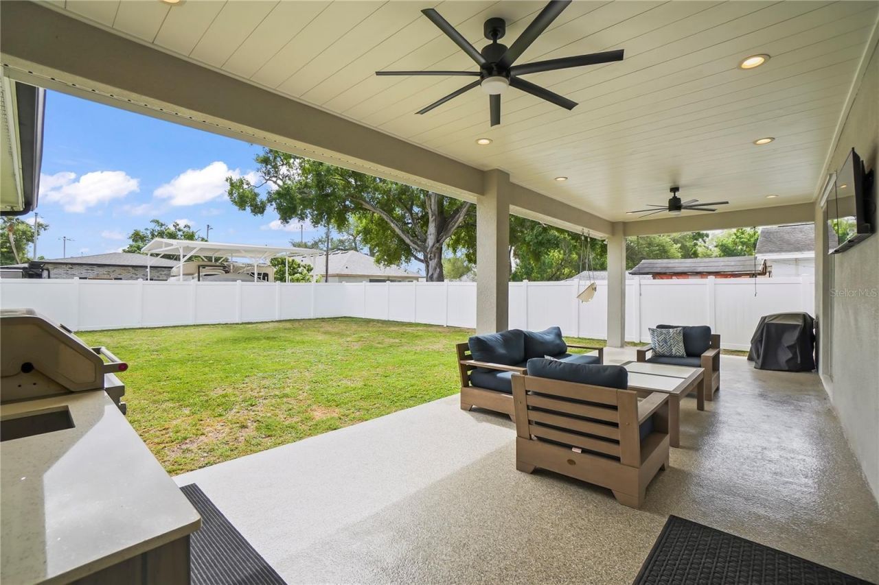 2115 N Lincoln Avenue, Tampa, FL 33607 Photo