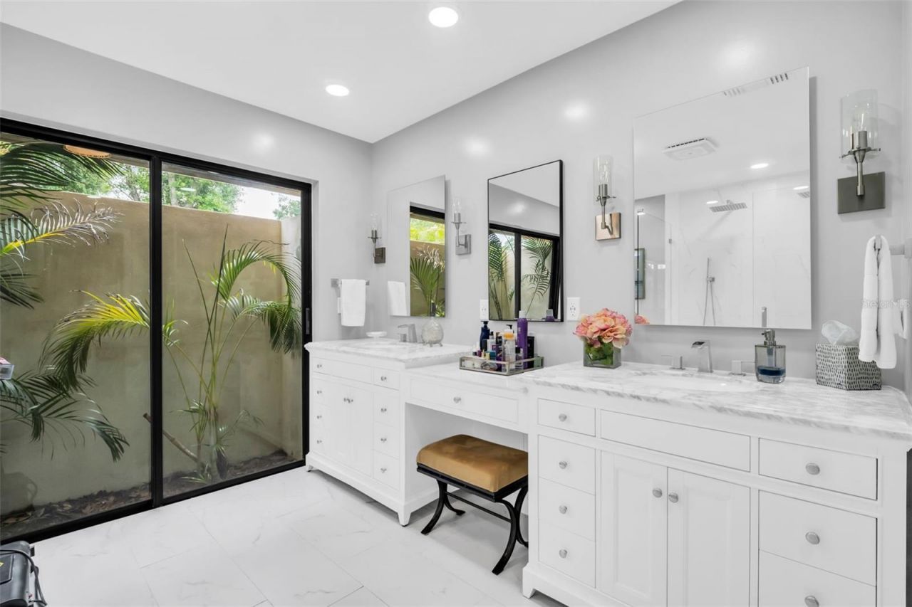 1504 Ridge Top Way , Clearwater, FL 33765 Photo